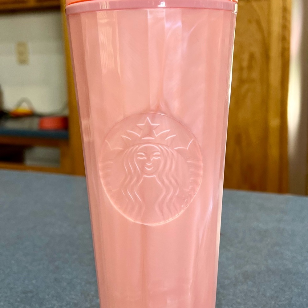 Starbucks Pearl Pink Tumbler 24 oz w/straw